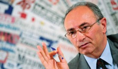 Since he became CEO of UniCredit, Ghizzoni has taken risks. Whether or not these risks can rejuvenate shareholder confidence remains to be seen