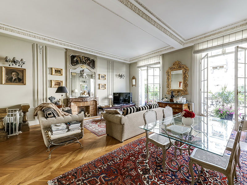 A luxury property from the VINGT Paris portfolio