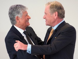 In happier times: Publicis Groupe CEO Maurice Levy embraces Omnicom Group CEO John Wren when it was first announced the firms were to merge. The companies have since decided to go their separate ways