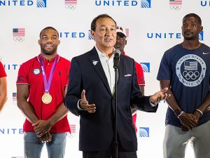 CEO of United Airlines Oscar Munoz is fighting to restore the airline's reputation, as well as his own, after a video showing a passenger being dragged from a United Airlines plane sparked international outrage